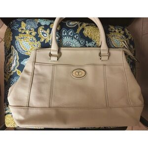 🤍 White Tignanello Purse 🤍